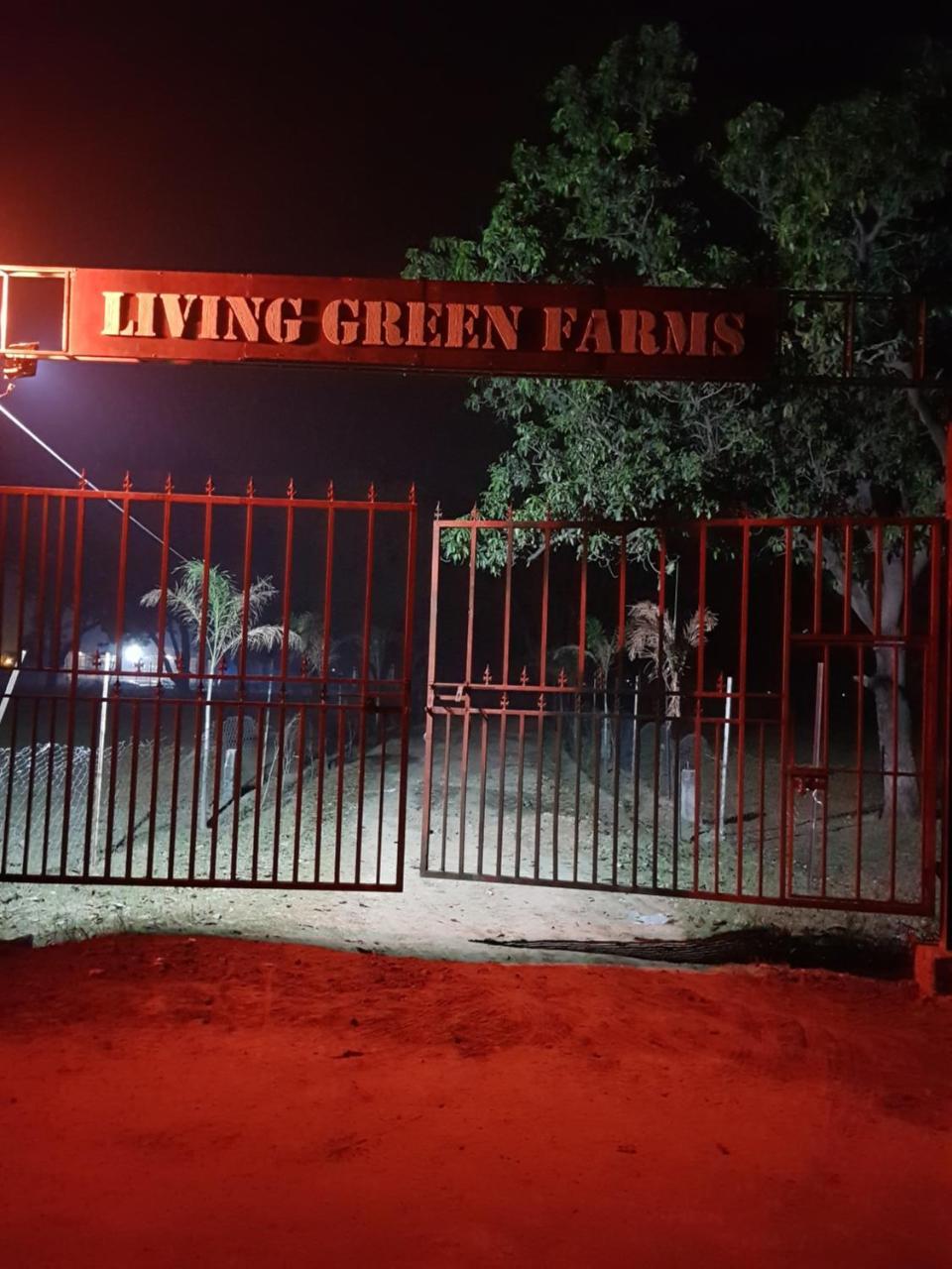 Living Green Farms Allāhābād Junction Eksteriør bilde